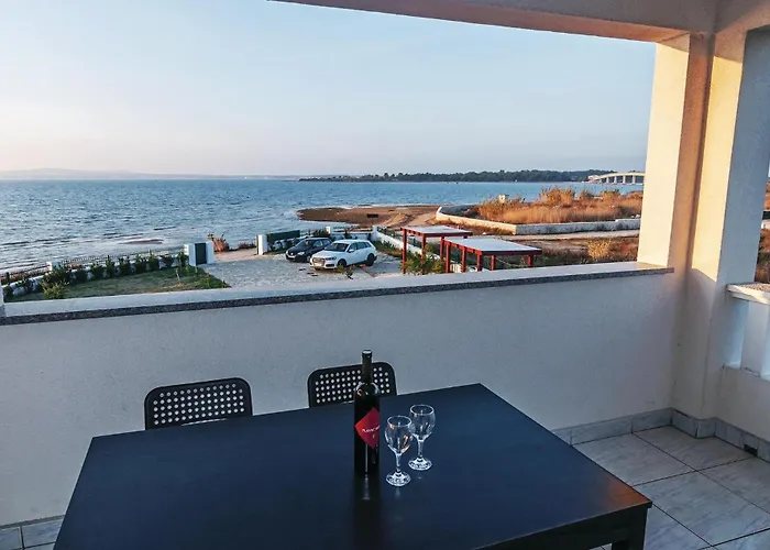 Three-Bedroom Apartment In Privlaka Privlaka (Zadar)