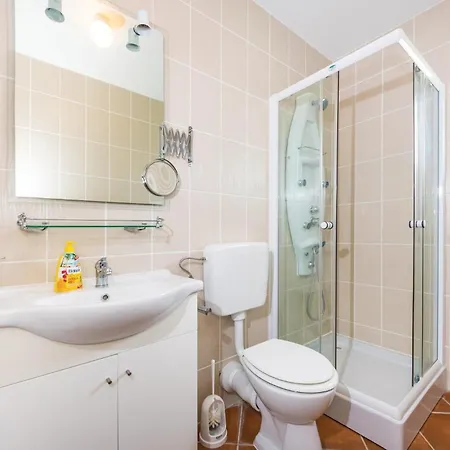 Nice Apartment In Privlaka With Wifi Apartment *