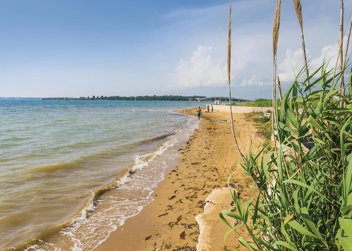 Three-bedroom In Privlaka (Zadar)